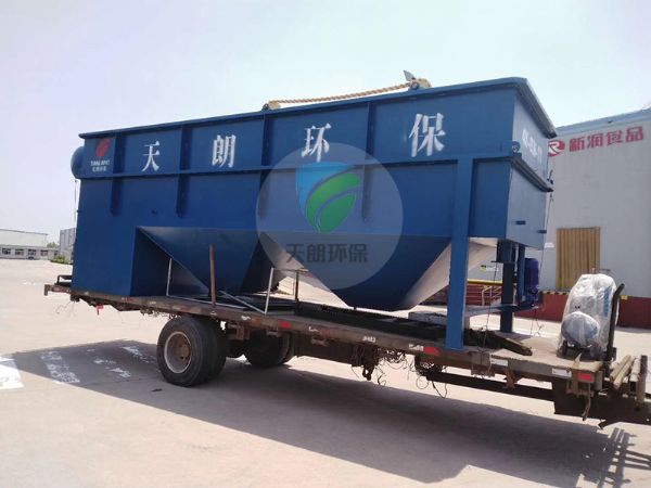 濰坊市新潤食品有限公司氣浮沉淀一體機設(shè)備使用現(xiàn)場